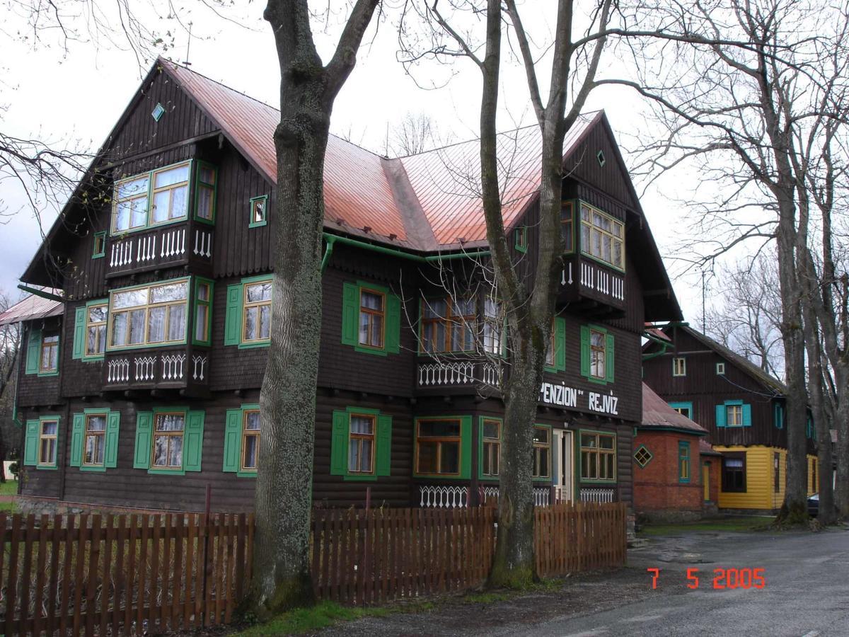 Penzion Rejviz Exterior photo